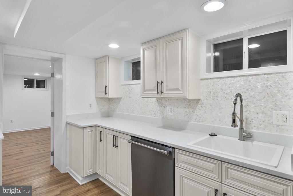 6428 JOHN S MOSBY HWY, MIDDLEBURG, Virginia 20117, 4 Bedrooms Bedrooms, ,3 BathroomsBathrooms,Residential,6428 JOHN S MOSBY HWY,VAFQ2022624 MLS # VAFQ2022624