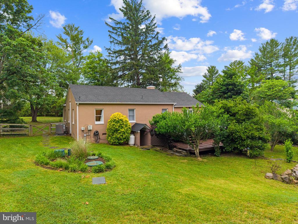 6428 JOHN S MOSBY HWY, MIDDLEBURG, Virginia 20117, 4 Bedrooms Bedrooms, ,3 BathroomsBathrooms,Residential,6428 JOHN S MOSBY HWY,VAFQ2022624 MLS # VAFQ2022624