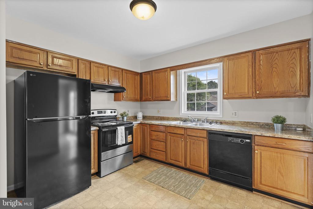 11701 BATTLE RIDGE DR, REMINGTON, Virginia 22734, 3 Bedrooms Bedrooms, ,2 BathroomsBathrooms,Residential,11701 BATTLE RIDGE DR,VAFQ2022704 MLS # VAFQ2022704 11701 BATTLE RIDGE DR, REMINGTON, Virginia 22734, 3 Bedrooms Bedrooms, ,2 BathroomsBathrooms,Residential,11701 BATTLE RIDGE DR,VAFQ2022704 MLS # VAFQ2022704