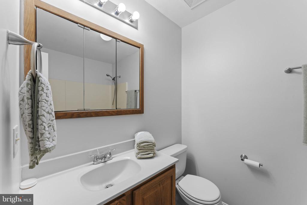 11701 BATTLE RIDGE DR, REMINGTON, Virginia 22734, 3 Bedrooms Bedrooms, ,2 BathroomsBathrooms,Residential,11701 BATTLE RIDGE DR,VAFQ2022704 MLS # VAFQ2022704 11701 BATTLE RIDGE DR, REMINGTON, Virginia 22734, 3 Bedrooms Bedrooms, ,2 BathroomsBathrooms,Residential,11701 BATTLE RIDGE DR,VAFQ2022704 MLS # VAFQ2022704