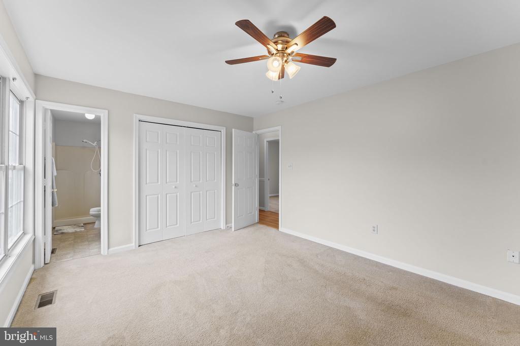 11701 BATTLE RIDGE DR, REMINGTON, Virginia 22734, 3 Bedrooms Bedrooms, ,2 BathroomsBathrooms,Residential,11701 BATTLE RIDGE DR,VAFQ2022704 MLS # VAFQ2022704 11701 BATTLE RIDGE DR, REMINGTON, Virginia 22734, 3 Bedrooms Bedrooms, ,2 BathroomsBathrooms,Residential,11701 BATTLE RIDGE DR,VAFQ2022704 MLS # VAFQ2022704