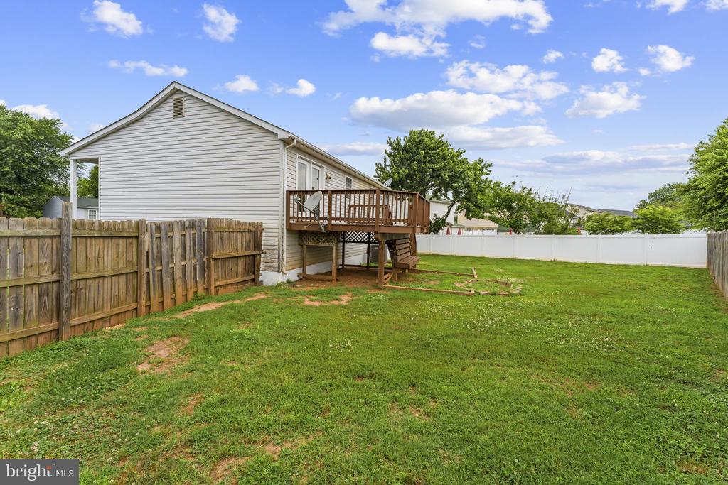 11701 BATTLE RIDGE DR, REMINGTON, Virginia 22734, 3 Bedrooms Bedrooms, ,2 BathroomsBathrooms,Residential,11701 BATTLE RIDGE DR,VAFQ2022704 MLS # VAFQ2022704 11701 BATTLE RIDGE DR, REMINGTON, Virginia 22734, 3 Bedrooms Bedrooms, ,2 BathroomsBathrooms,Residential,11701 BATTLE RIDGE DR,VAFQ2022704 MLS # VAFQ2022704