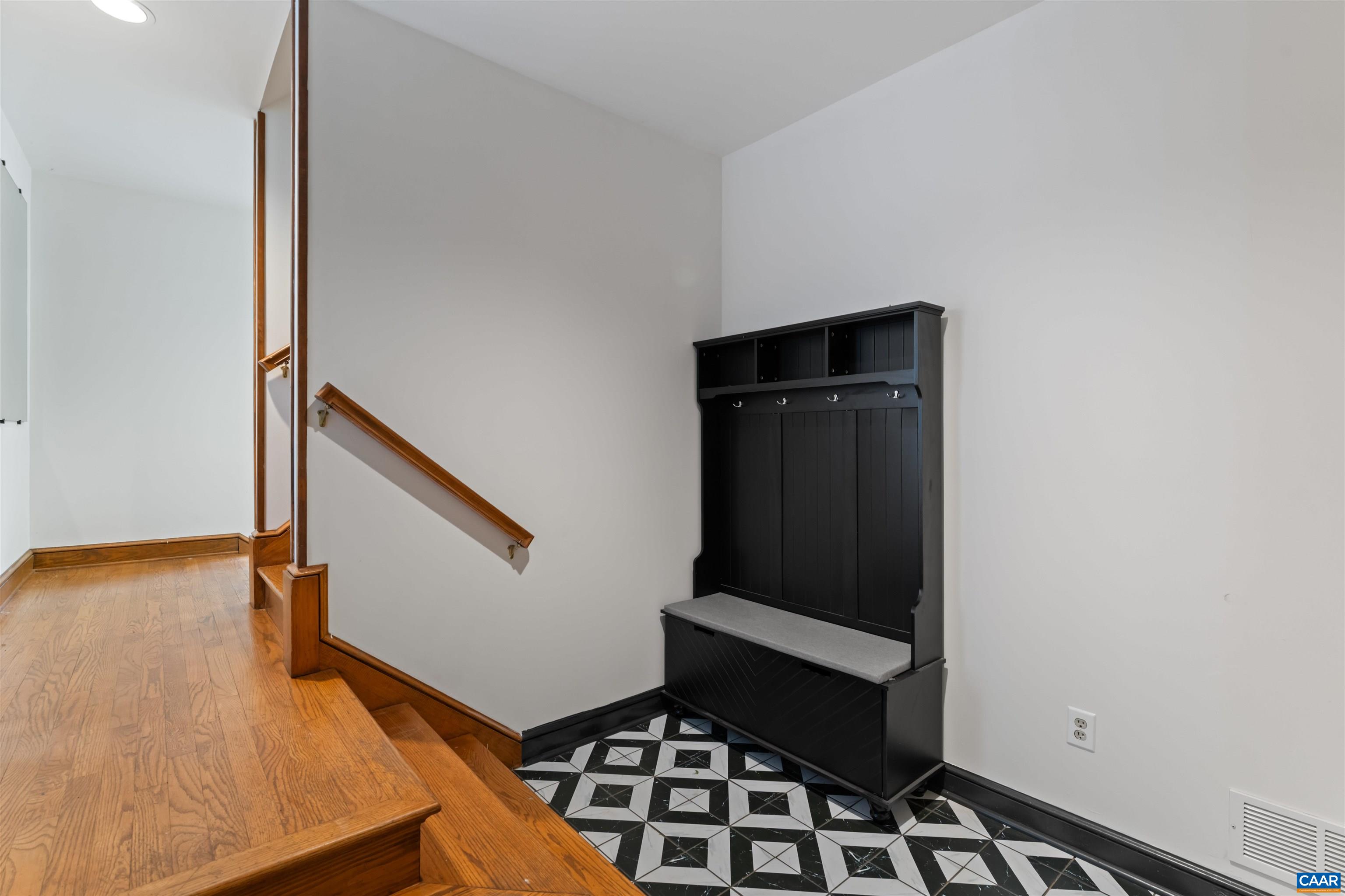 715 TANGLEWOOD RD, CHARLOTTESVILLE, Virginia 22901, 4 Bedrooms Bedrooms, ,4 BathroomsBathrooms,Residential,715 TANGLEWOOD RD,678650 MLS # 678650 715 TANGLEWOOD RD, CHARLOTTESVILLE, Virginia 22901, 4 Bedrooms Bedrooms, ,4 BathroomsBathrooms,Residential,715 TANGLEWOOD RD,678650 MLS # 678650