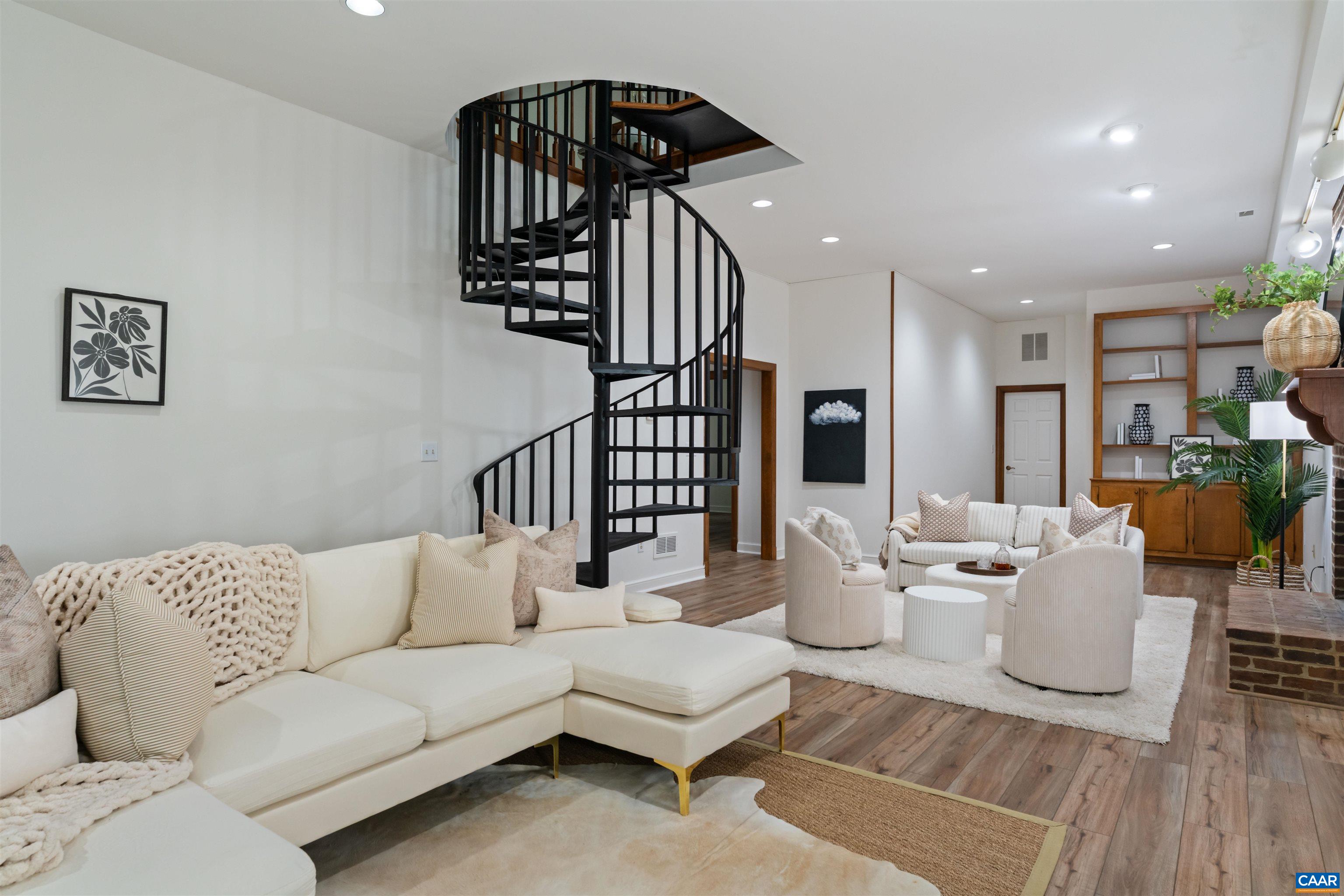 715 TANGLEWOOD RD, CHARLOTTESVILLE, Virginia 22901, 4 Bedrooms Bedrooms, ,4 BathroomsBathrooms,Residential,715 TANGLEWOOD RD,678650 MLS # 678650 715 TANGLEWOOD RD, CHARLOTTESVILLE, Virginia 22901, 4 Bedrooms Bedrooms, ,4 BathroomsBathrooms,Residential,715 TANGLEWOOD RD,678650 MLS # 678650