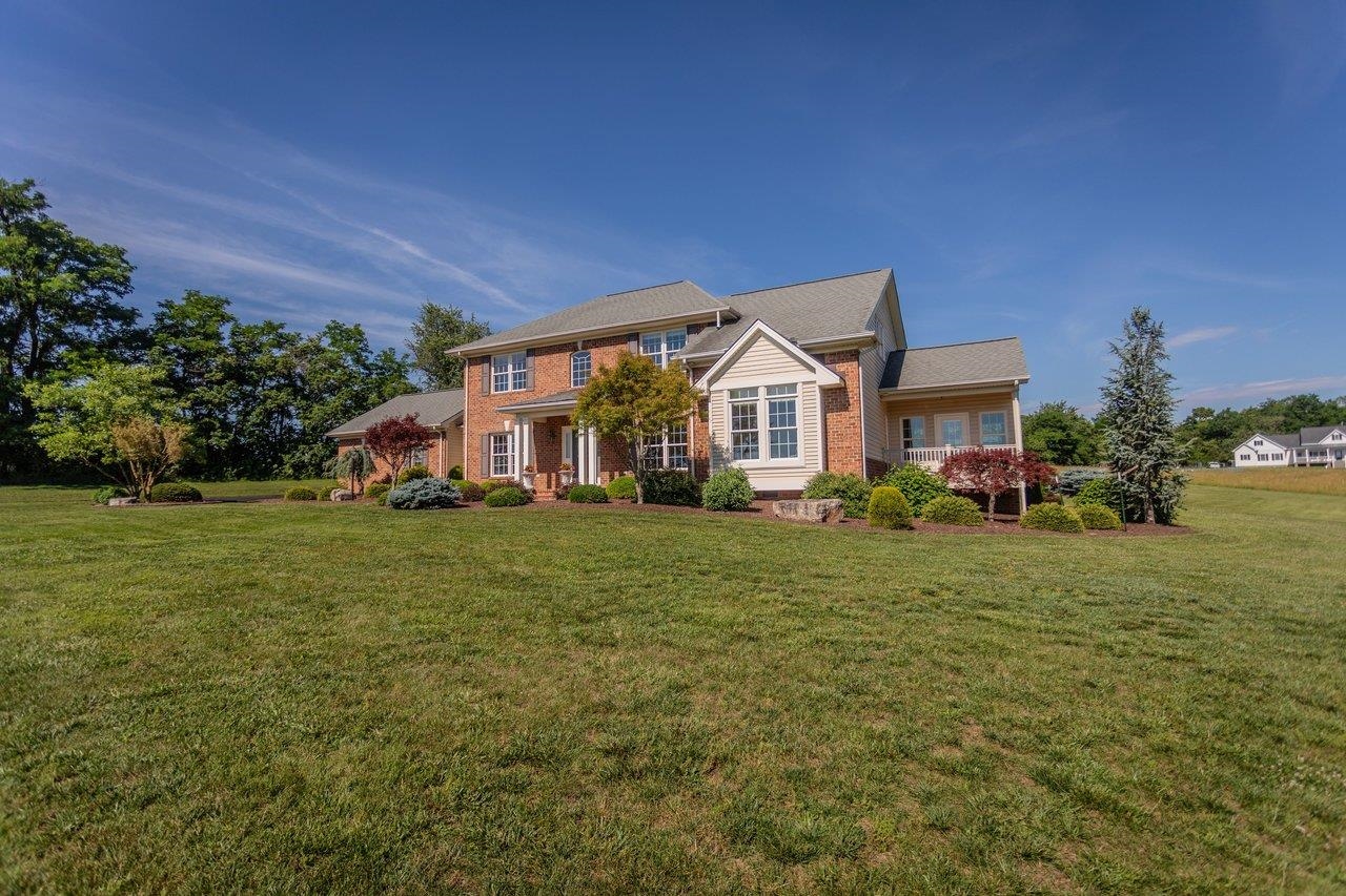 17707 ANDRICK MILL RD, TIMBERVILLE, Virginia 22853, 3 Bedrooms Bedrooms, ,3 BathroomsBathrooms,Residential,17707 ANDRICK MILL RD,678652 MLS # 678652 17707 ANDRICK MILL RD, TIMBERVILLE, Virginia 22853, 3 Bedrooms Bedrooms, ,3 BathroomsBathrooms,Residential,17707 ANDRICK MILL RD,678652 MLS # 678652