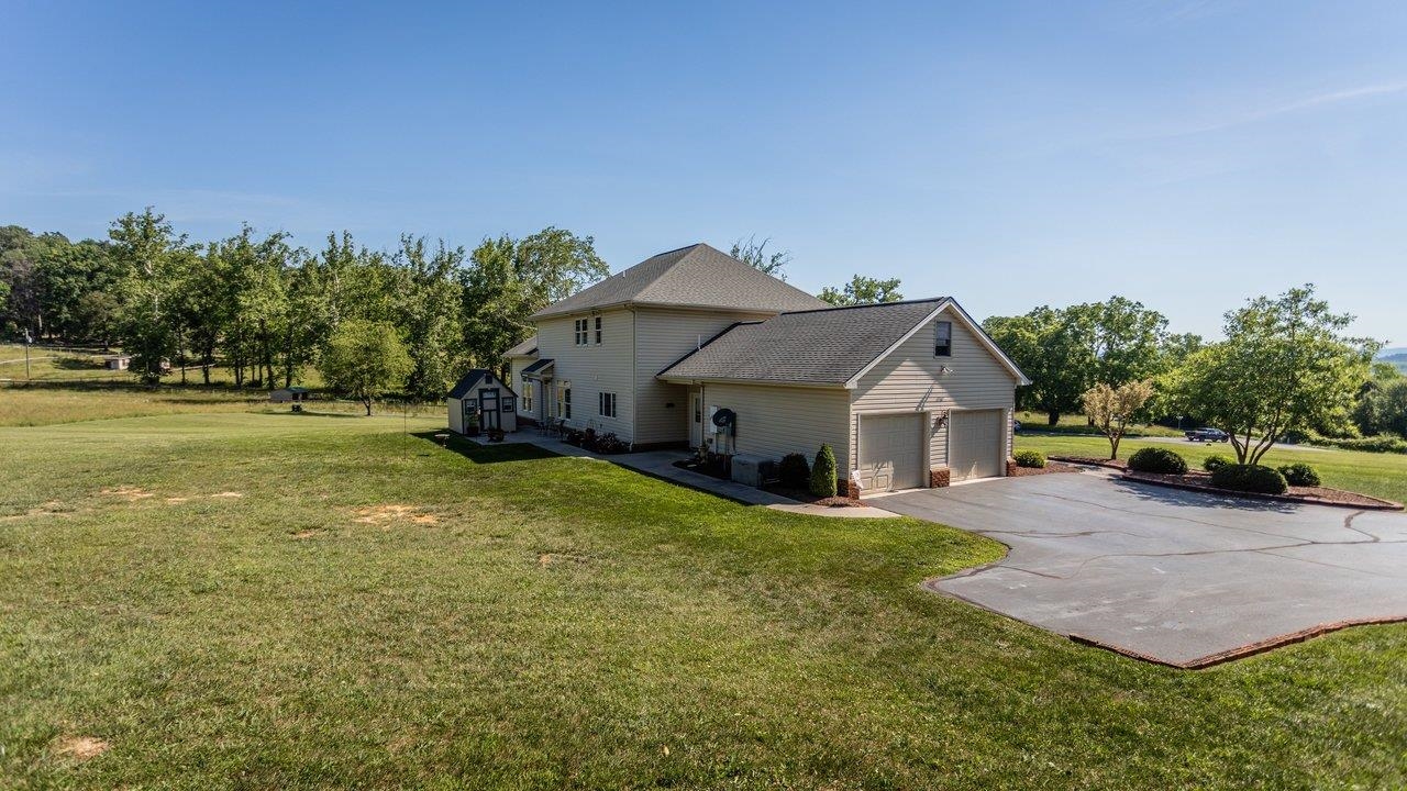17707 ANDRICK MILL RD, TIMBERVILLE, Virginia 22853, 3 Bedrooms Bedrooms, ,3 BathroomsBathrooms,Residential,17707 ANDRICK MILL RD,678652 MLS # 678652 17707 ANDRICK MILL RD, TIMBERVILLE, Virginia 22853, 3 Bedrooms Bedrooms, ,3 BathroomsBathrooms,Residential,17707 ANDRICK MILL RD,678652 MLS # 678652