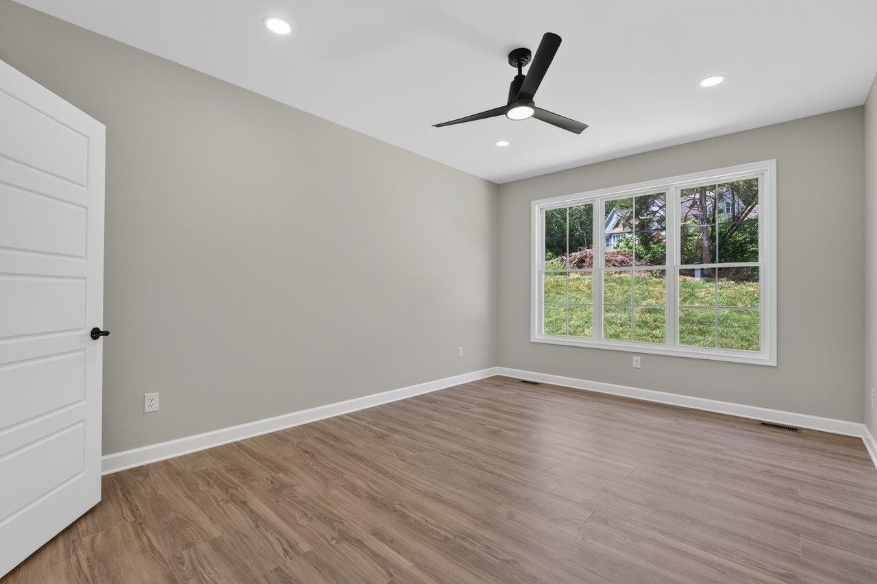 211 SUFFOLK DR, ROCKINGHAM, Virginia 22801, 4 Bedrooms Bedrooms, ,3 BathroomsBathrooms,Residential,211 SUFFOLK DR,678657 MLS # 678657 211 SUFFOLK DR, ROCKINGHAM, Virginia 22801, 4 Bedrooms Bedrooms, ,3 BathroomsBathrooms,Residential,211 SUFFOLK DR,678657 MLS # 678657