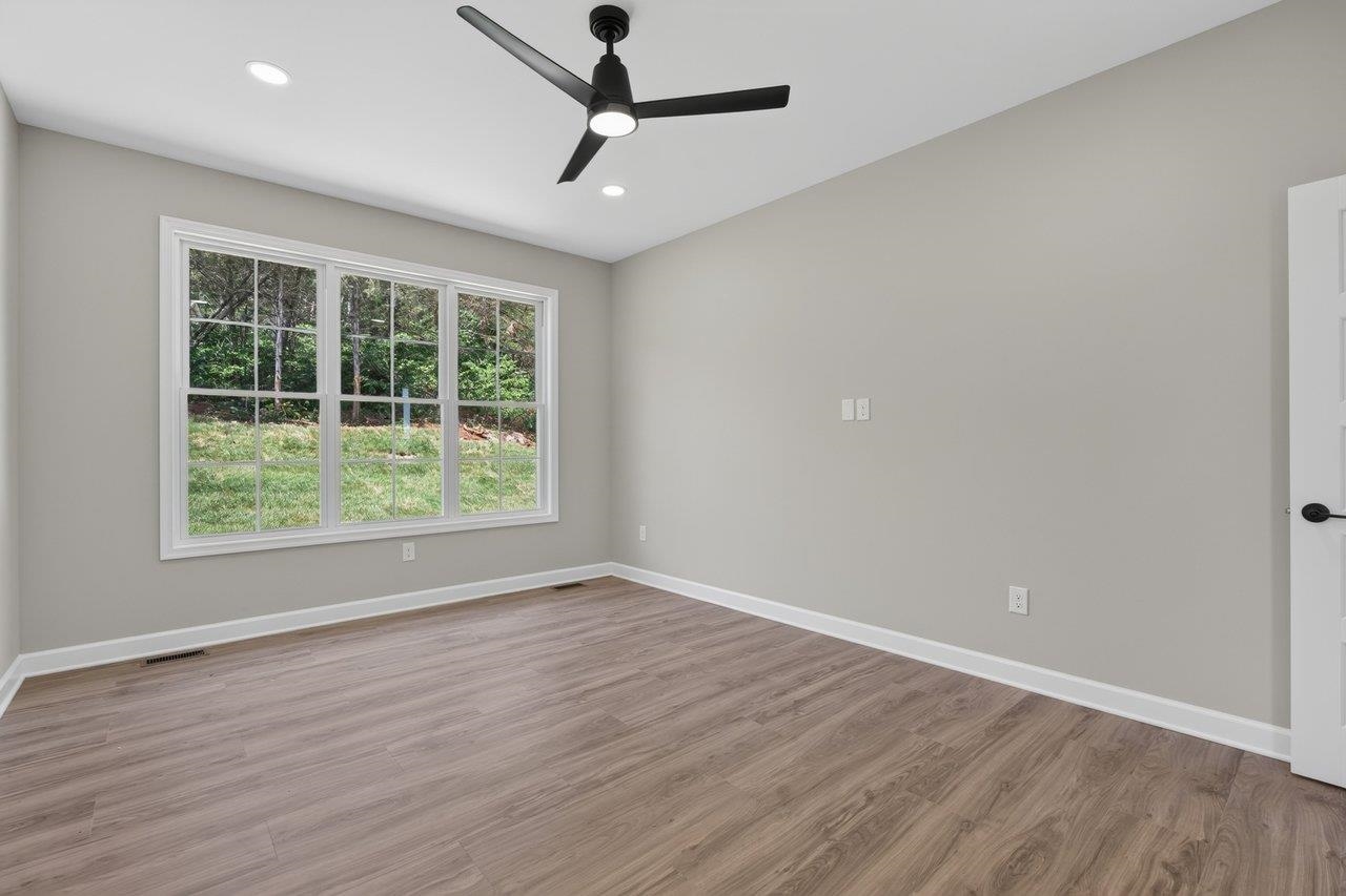 211 SUFFOLK DR, ROCKINGHAM, Virginia 22801, 4 Bedrooms Bedrooms, ,3 BathroomsBathrooms,Residential,211 SUFFOLK DR,678657 MLS # 678657 211 SUFFOLK DR, ROCKINGHAM, Virginia 22801, 4 Bedrooms Bedrooms, ,3 BathroomsBathrooms,Residential,211 SUFFOLK DR,678657 MLS # 678657