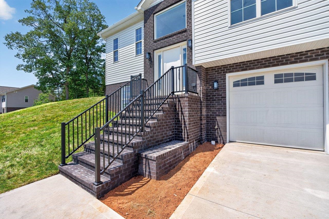 211 SUFFOLK DR, ROCKINGHAM, Virginia 22801, 4 Bedrooms Bedrooms, ,3 BathroomsBathrooms,Residential,211 SUFFOLK DR,678657 MLS # 678657 211 SUFFOLK DR, ROCKINGHAM, Virginia 22801, 4 Bedrooms Bedrooms, ,3 BathroomsBathrooms,Residential,211 SUFFOLK DR,678657 MLS # 678657