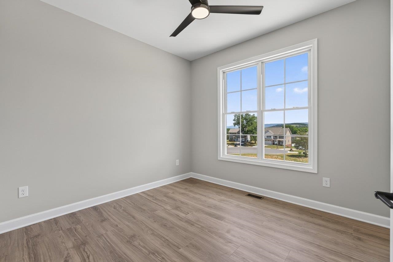 211 SUFFOLK DR, ROCKINGHAM, Virginia 22801, 4 Bedrooms Bedrooms, ,3 BathroomsBathrooms,Residential,211 SUFFOLK DR,678657 MLS # 678657 211 SUFFOLK DR, ROCKINGHAM, Virginia 22801, 4 Bedrooms Bedrooms, ,3 BathroomsBathrooms,Residential,211 SUFFOLK DR,678657 MLS # 678657