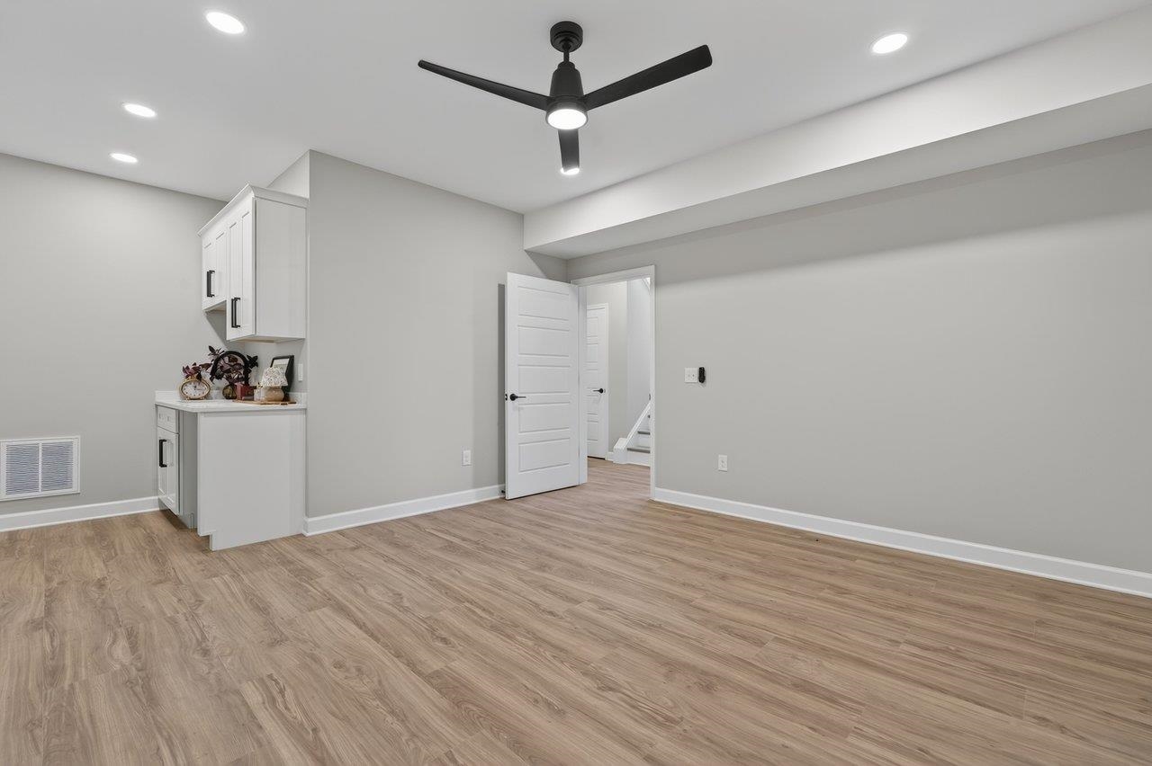 211 SUFFOLK DR, ROCKINGHAM, Virginia 22801, 4 Bedrooms Bedrooms, ,3 BathroomsBathrooms,Residential,211 SUFFOLK DR,678657 MLS # 678657 211 SUFFOLK DR, ROCKINGHAM, Virginia 22801, 4 Bedrooms Bedrooms, ,3 BathroomsBathrooms,Residential,211 SUFFOLK DR,678657 MLS # 678657