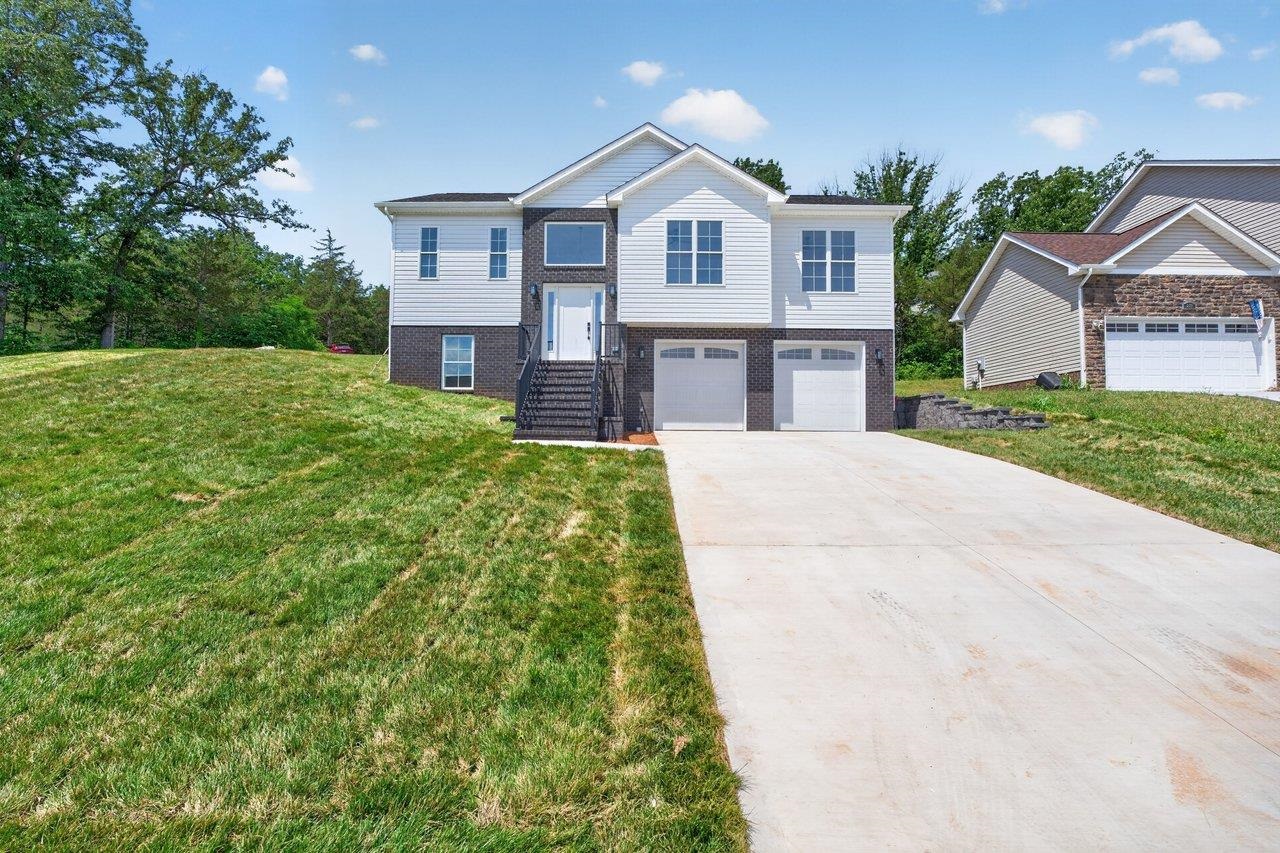 211 SUFFOLK DR, ROCKINGHAM, Virginia 22801, 4 Bedrooms Bedrooms, ,3 BathroomsBathrooms,Residential,211 SUFFOLK DR,678657 MLS # 678657 211 SUFFOLK DR, ROCKINGHAM, Virginia 22801, 4 Bedrooms Bedrooms, ,3 BathroomsBathrooms,Residential,211 SUFFOLK DR,678657 MLS # 678657