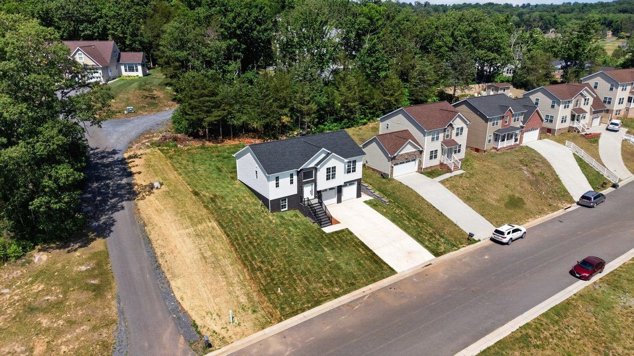 211 SUFFOLK DR, ROCKINGHAM, Virginia 22801, 4 Bedrooms Bedrooms, ,3 BathroomsBathrooms,Residential,211 SUFFOLK DR,678657 MLS # 678657 211 SUFFOLK DR, ROCKINGHAM, Virginia 22801, 4 Bedrooms Bedrooms, ,3 BathroomsBathrooms,Residential,211 SUFFOLK DR,678657 MLS # 678657