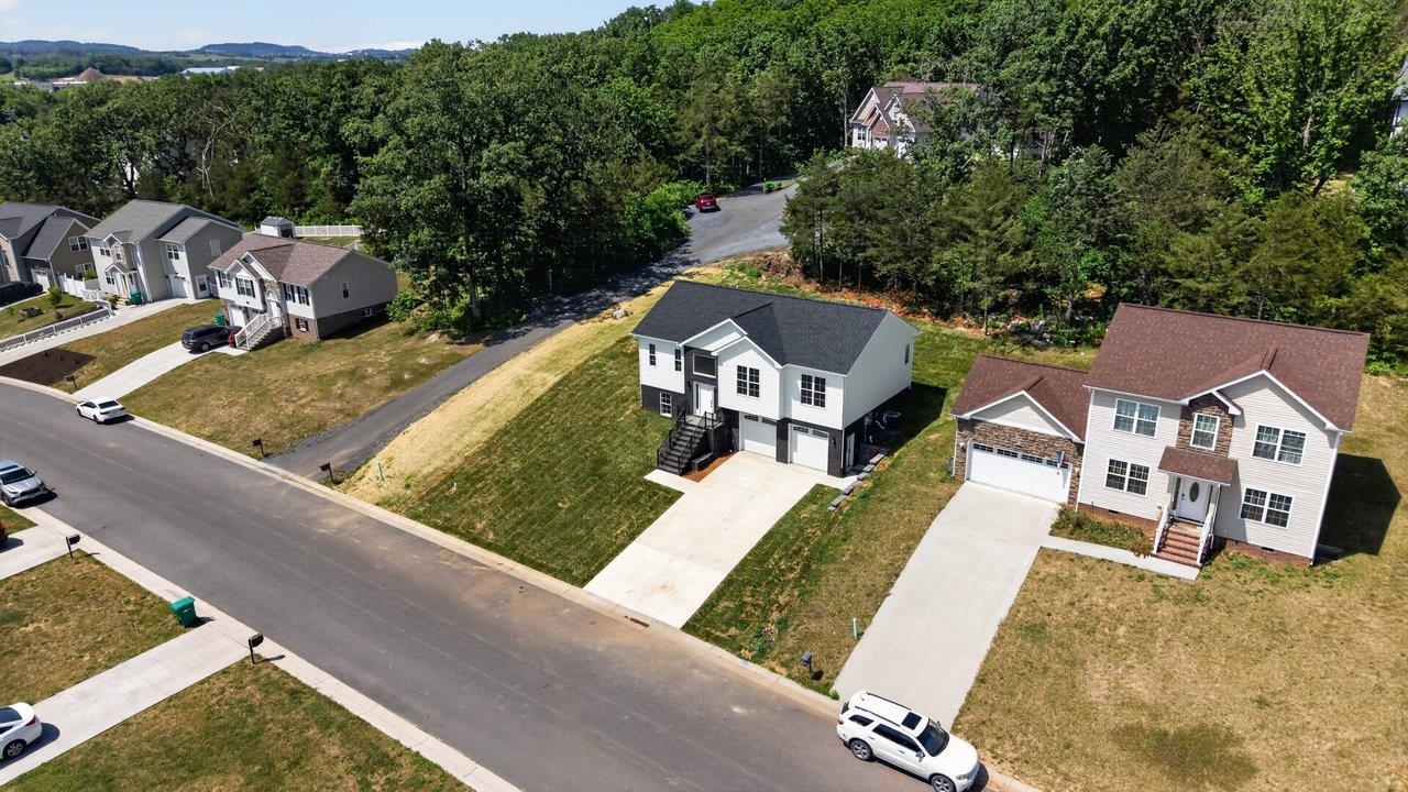 211 SUFFOLK DR, ROCKINGHAM, Virginia 22801, 4 Bedrooms Bedrooms, ,3 BathroomsBathrooms,Residential,211 SUFFOLK DR,678657 MLS # 678657 211 SUFFOLK DR, ROCKINGHAM, Virginia 22801, 4 Bedrooms Bedrooms, ,3 BathroomsBathrooms,Residential,211 SUFFOLK DR,678657 MLS # 678657
