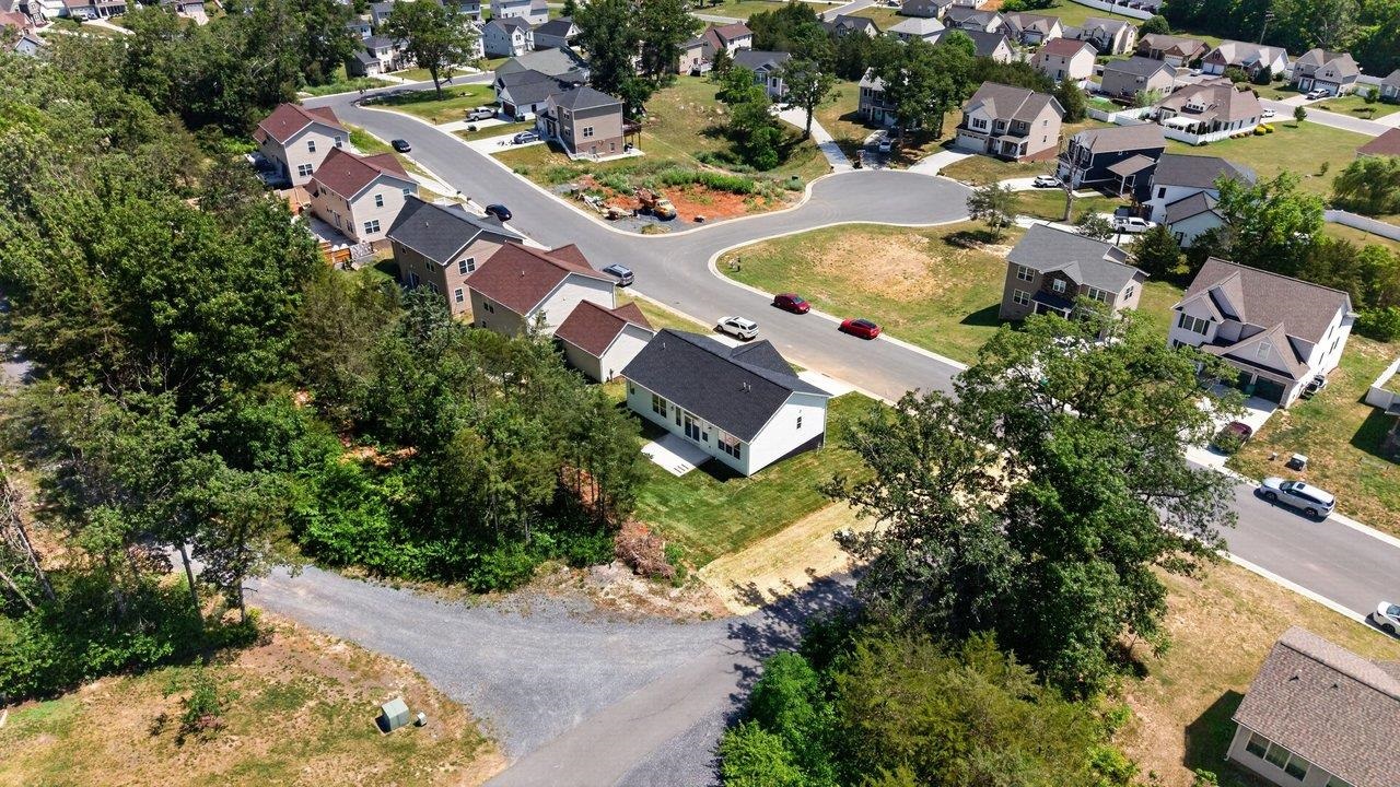 211 SUFFOLK DR, ROCKINGHAM, Virginia 22801, 4 Bedrooms Bedrooms, ,3 BathroomsBathrooms,Residential,211 SUFFOLK DR,678657 MLS # 678657 211 SUFFOLK DR, ROCKINGHAM, Virginia 22801, 4 Bedrooms Bedrooms, ,3 BathroomsBathrooms,Residential,211 SUFFOLK DR,678657 MLS # 678657