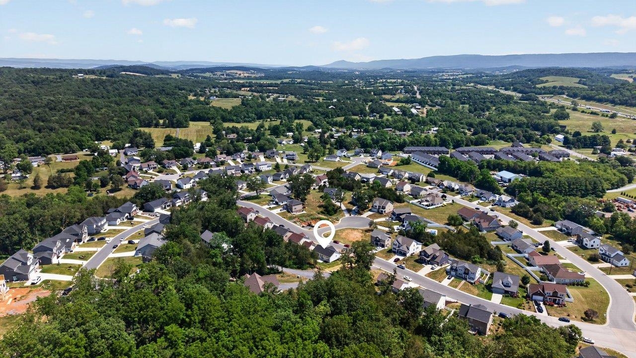 211 SUFFOLK DR, ROCKINGHAM, Virginia 22801, 4 Bedrooms Bedrooms, ,3 BathroomsBathrooms,Residential,211 SUFFOLK DR,678657 MLS # 678657 211 SUFFOLK DR, ROCKINGHAM, Virginia 22801, 4 Bedrooms Bedrooms, ,3 BathroomsBathrooms,Residential,211 SUFFOLK DR,678657 MLS # 678657