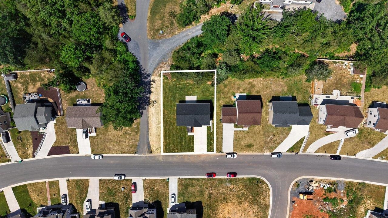 211 SUFFOLK DR, ROCKINGHAM, Virginia 22801, 4 Bedrooms Bedrooms, ,3 BathroomsBathrooms,Residential,211 SUFFOLK DR,678657 MLS # 678657 211 SUFFOLK DR, ROCKINGHAM, Virginia 22801, 4 Bedrooms Bedrooms, ,3 BathroomsBathrooms,Residential,211 SUFFOLK DR,678657 MLS # 678657