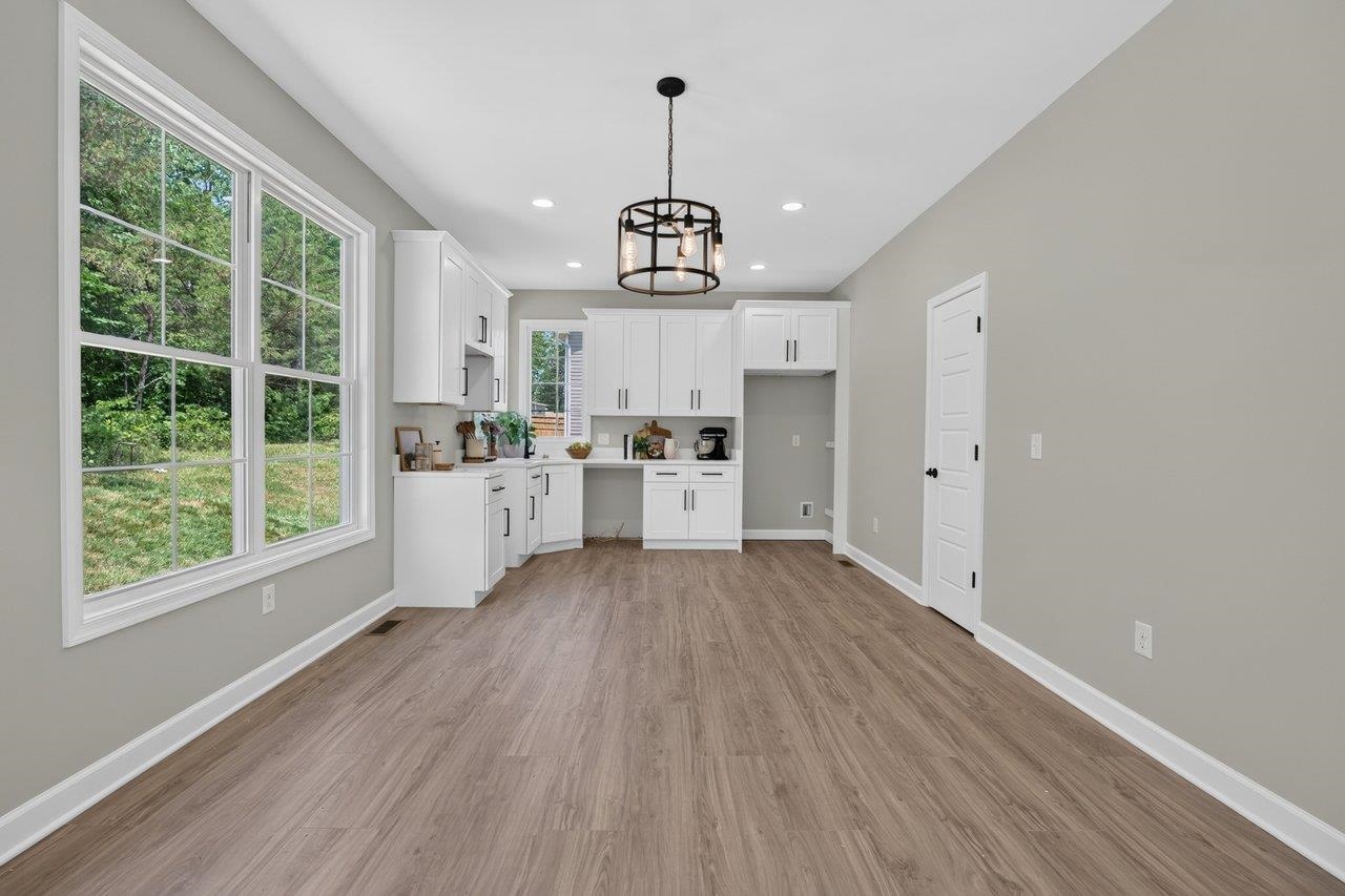 211 SUFFOLK DR, ROCKINGHAM, Virginia 22801, 4 Bedrooms Bedrooms, ,3 BathroomsBathrooms,Residential,211 SUFFOLK DR,678657 MLS # 678657 211 SUFFOLK DR, ROCKINGHAM, Virginia 22801, 4 Bedrooms Bedrooms, ,3 BathroomsBathrooms,Residential,211 SUFFOLK DR,678657 MLS # 678657