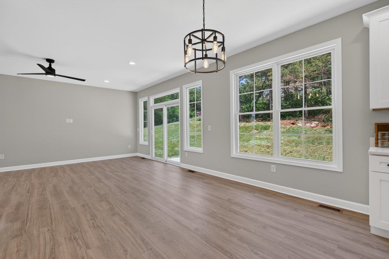 211 SUFFOLK DR, ROCKINGHAM, Virginia 22801, 4 Bedrooms Bedrooms, ,3 BathroomsBathrooms,Residential,211 SUFFOLK DR,678657 MLS # 678657 211 SUFFOLK DR, ROCKINGHAM, Virginia 22801, 4 Bedrooms Bedrooms, ,3 BathroomsBathrooms,Residential,211 SUFFOLK DR,678657 MLS # 678657