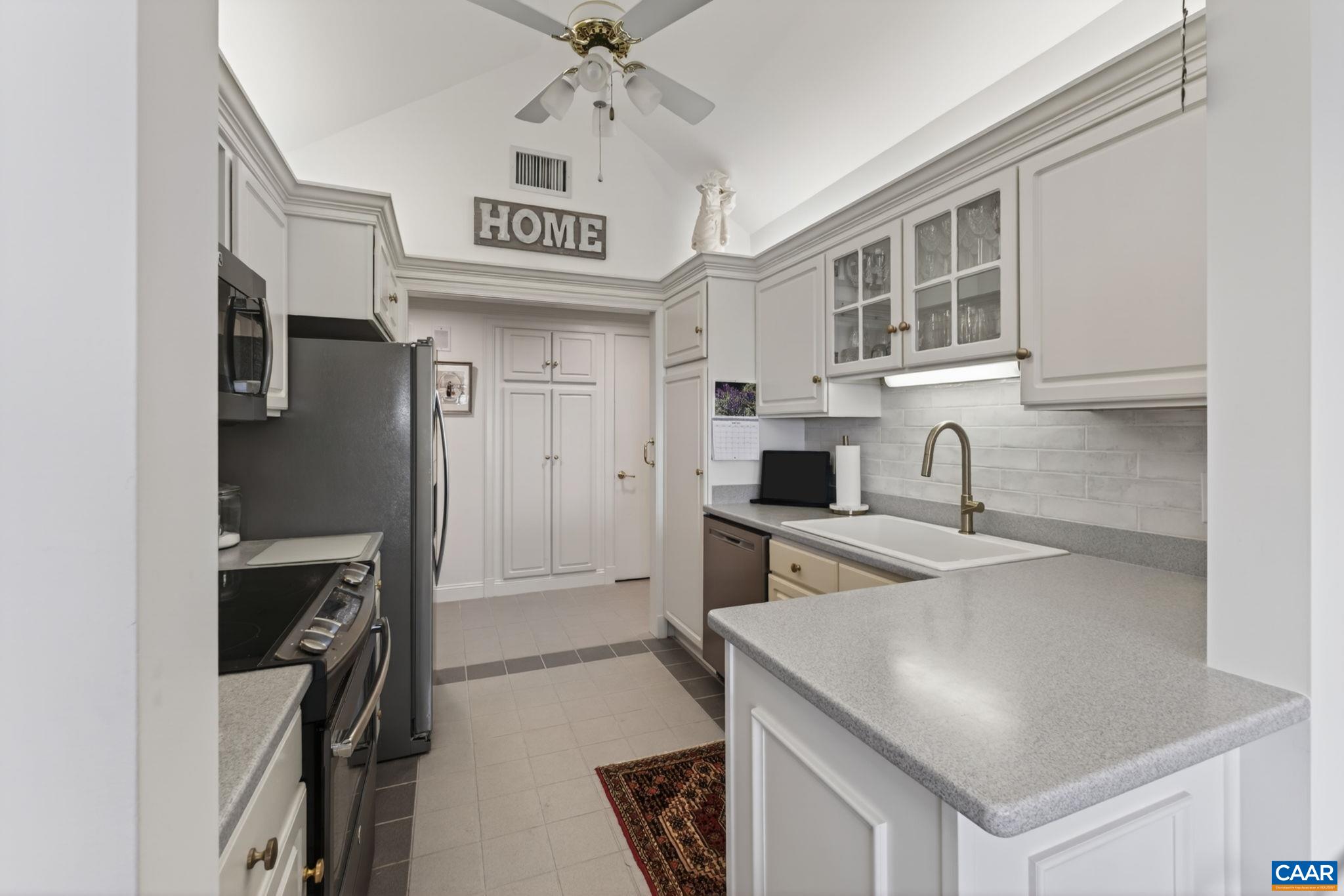 500 CRESTWOOD DR, CHARLOTTESVILLE, Virginia 22903, 2 Bedrooms Bedrooms, ,2 BathroomsBathrooms,Residential,500 CRESTWOOD DR,678660 MLS # 678660 500 CRESTWOOD DR, CHARLOTTESVILLE, Virginia 22903, 2 Bedrooms Bedrooms, ,2 BathroomsBathrooms,Residential,500 CRESTWOOD DR,678660 MLS # 678660