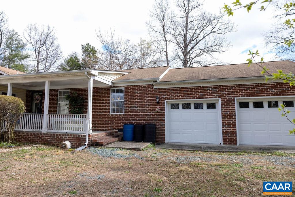 5705 LOUISA RD, KESWICK, Virginia 22947, 4 Bedrooms Bedrooms, ,3 BathroomsBathrooms,Residential,5705 LOUISA RD,678664 MLS # 678664