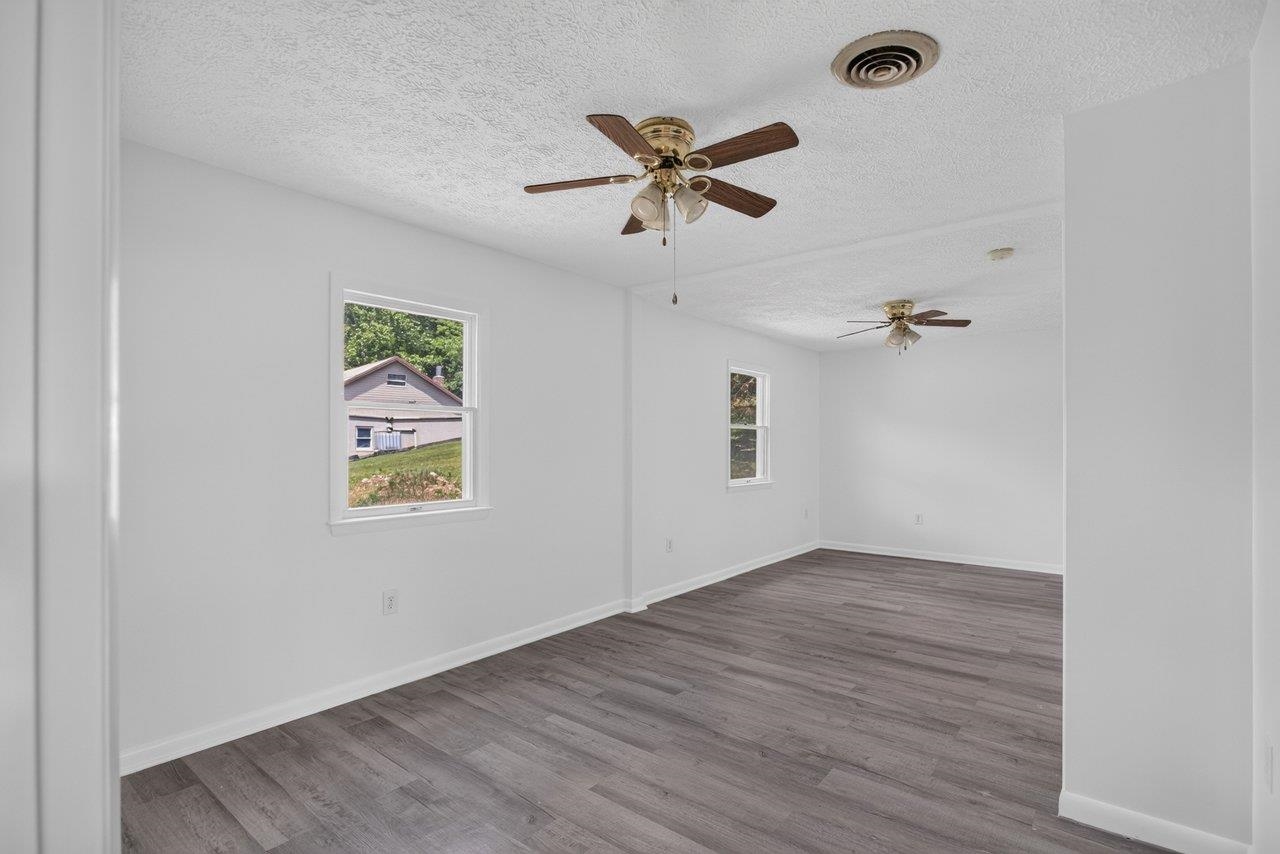 1627 BARBERSHOP RD, EDINBURG, Virginia 22824, 3 Bedrooms Bedrooms, ,2 BathroomsBathrooms,Residential,1627 BARBERSHOP RD,678667 MLS # 678667