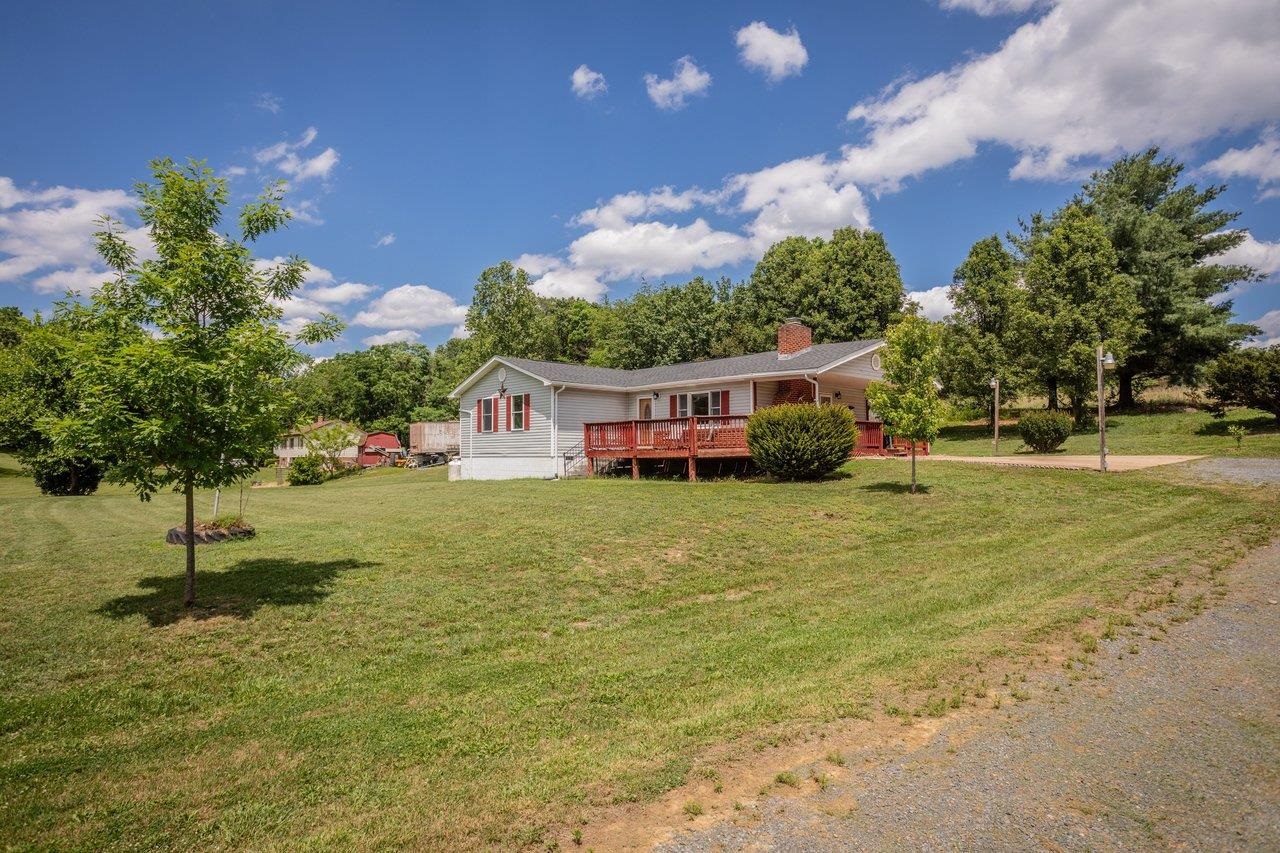 1627 BARBERSHOP RD, EDINBURG, Virginia 22824, 3 Bedrooms Bedrooms, ,2 BathroomsBathrooms,Residential,1627 BARBERSHOP RD,678667 MLS # 678667