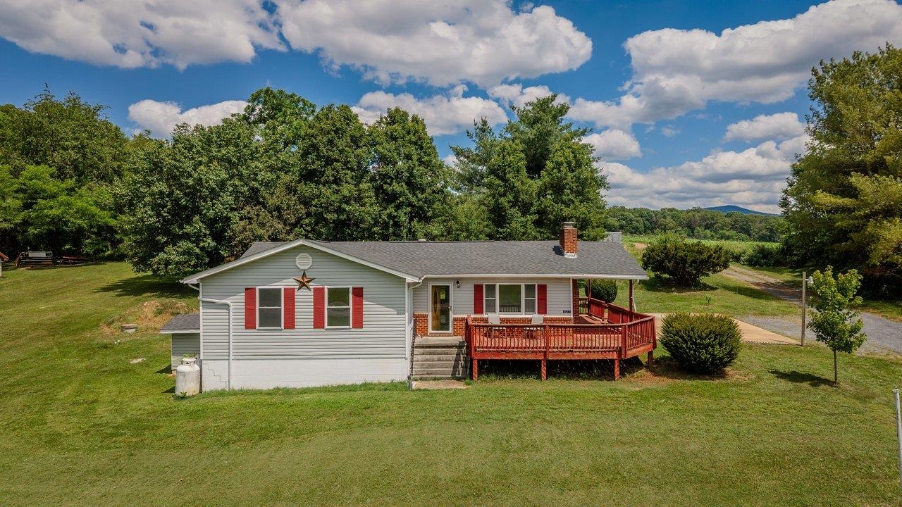 1627 BARBERSHOP RD, EDINBURG, Virginia 22824, 3 Bedrooms Bedrooms, ,2 BathroomsBathrooms,Residential,1627 BARBERSHOP RD,678667 MLS # 678667