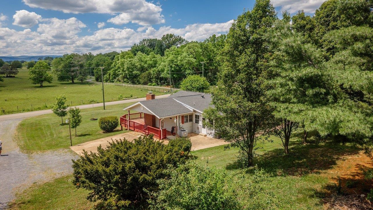 1627 BARBERSHOP RD, EDINBURG, Virginia 22824, 3 Bedrooms Bedrooms, ,2 BathroomsBathrooms,Residential,1627 BARBERSHOP RD,678667 MLS # 678667