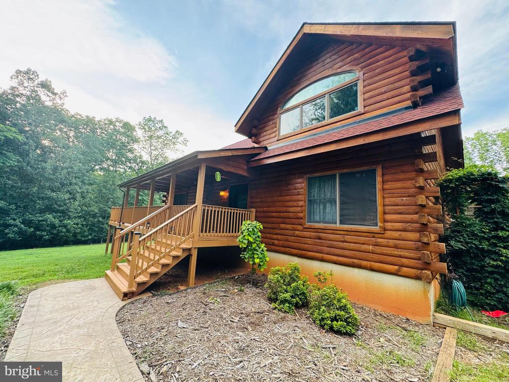10409 TREATY CT, SPOTSYLVANIA, Virginia 22553, 5 Bedrooms Bedrooms, ,3 BathroomsBathrooms,Residential,10409 TREATY CT,VASP2042156 MLS # VASP2042156 10409 TREATY CT, SPOTSYLVANIA, Virginia 22553, 5 Bedrooms Bedrooms, ,3 BathroomsBathrooms,Residential,10409 TREATY CT,VASP2042156 MLS # VASP2042156