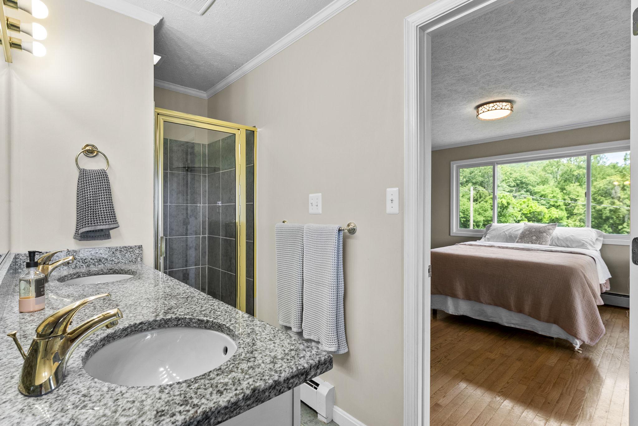 5114 LAUREL LN, BROAD RUN, Virginia 20137, 5 Bedrooms Bedrooms, ,4 BathroomsBathrooms,Residential,5114 LAUREL LN,VAFQ2022448 MLS # VAFQ2022448
