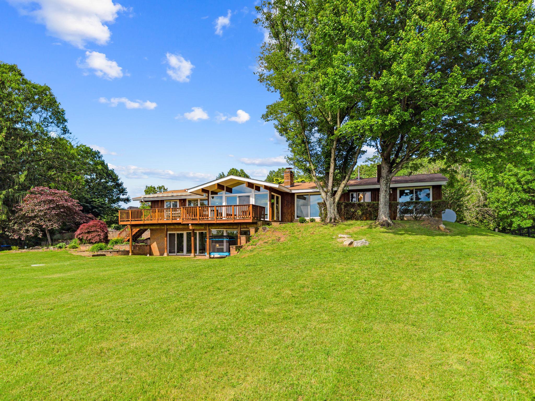 5114 LAUREL LN, BROAD RUN, Virginia 20137, 5 Bedrooms Bedrooms, ,4 BathroomsBathrooms,Residential,5114 LAUREL LN,VAFQ2022448 MLS # VAFQ2022448