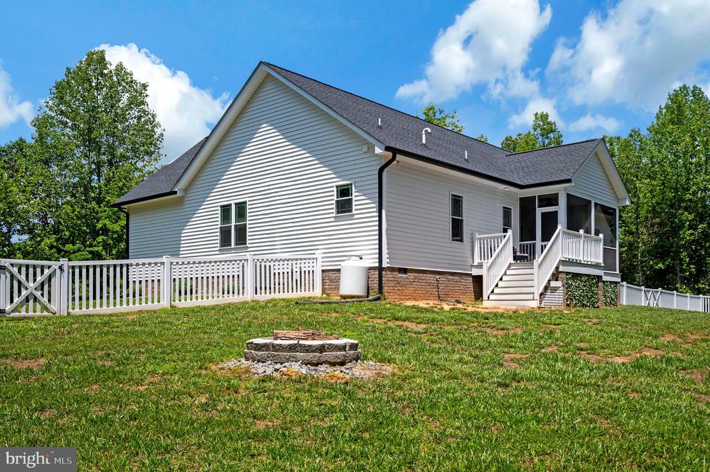 45 CIMARRON CT, LOUISA, Virginia 23093, 3 Bedrooms Bedrooms, ,2 BathroomsBathrooms,Residential,45 CIMARRON CT,VALA2010000 MLS # VALA2010000