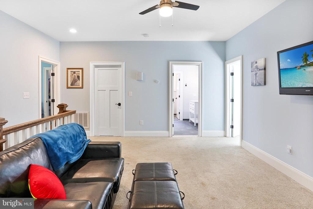 3411 FENNY HILL RD, DELAPLANE, Virginia 20144, 5 Bedrooms Bedrooms, ,3 BathroomsBathrooms,Residential,3411 FENNY HILL RD,VAFQ2022490 MLS # VAFQ2022490 3411 FENNY HILL RD, DELAPLANE, Virginia 20144, 5 Bedrooms Bedrooms, ,3 BathroomsBathrooms,Residential,3411 FENNY HILL RD,VAFQ2022490 MLS # VAFQ2022490
