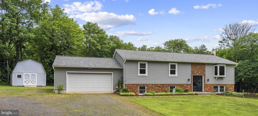 6318 MAYFIELD LN, WARRENTON, Virginia 20187, 4 Bedrooms Bedrooms, ,2 BathroomsBathrooms,Residential,6318 MAYFIELD LN,VAFQ2022604 MLS # VAFQ2022604 6318 MAYFIELD LN, WARRENTON, Virginia 20187, 4 Bedrooms Bedrooms, ,2 BathroomsBathrooms,Residential,6318 MAYFIELD LN,VAFQ2022604 MLS # VAFQ2022604
