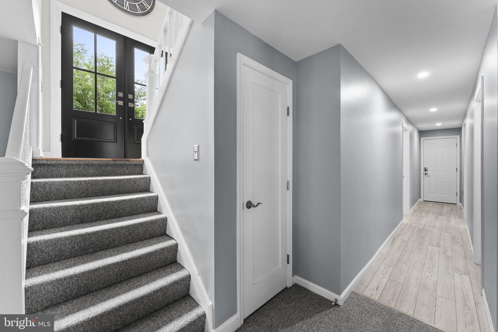 6318 MAYFIELD LN, WARRENTON, Virginia 20187, 4 Bedrooms Bedrooms, ,2 BathroomsBathrooms,Residential,6318 MAYFIELD LN,VAFQ2022604 MLS # VAFQ2022604 6318 MAYFIELD LN, WARRENTON, Virginia 20187, 4 Bedrooms Bedrooms, ,2 BathroomsBathrooms,Residential,6318 MAYFIELD LN,VAFQ2022604 MLS # VAFQ2022604