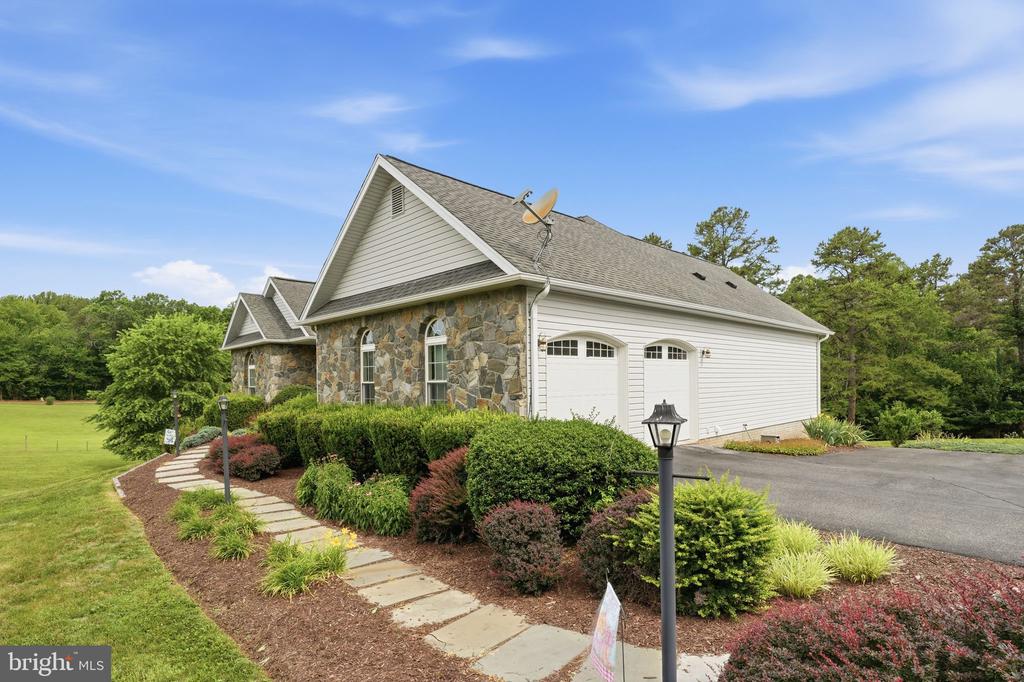 16082 LILY HILL WAY, CULPEPER, Virginia 22701, 3 Bedrooms Bedrooms, ,2 BathroomsBathrooms,Residential,16082 LILY HILL WAY,VACU2014082 MLS # VACU2014082 16082 LILY HILL WAY, CULPEPER, Virginia 22701, 3 Bedrooms Bedrooms, ,2 BathroomsBathrooms,Residential,16082 LILY HILL WAY,VACU2014082 MLS # VACU2014082