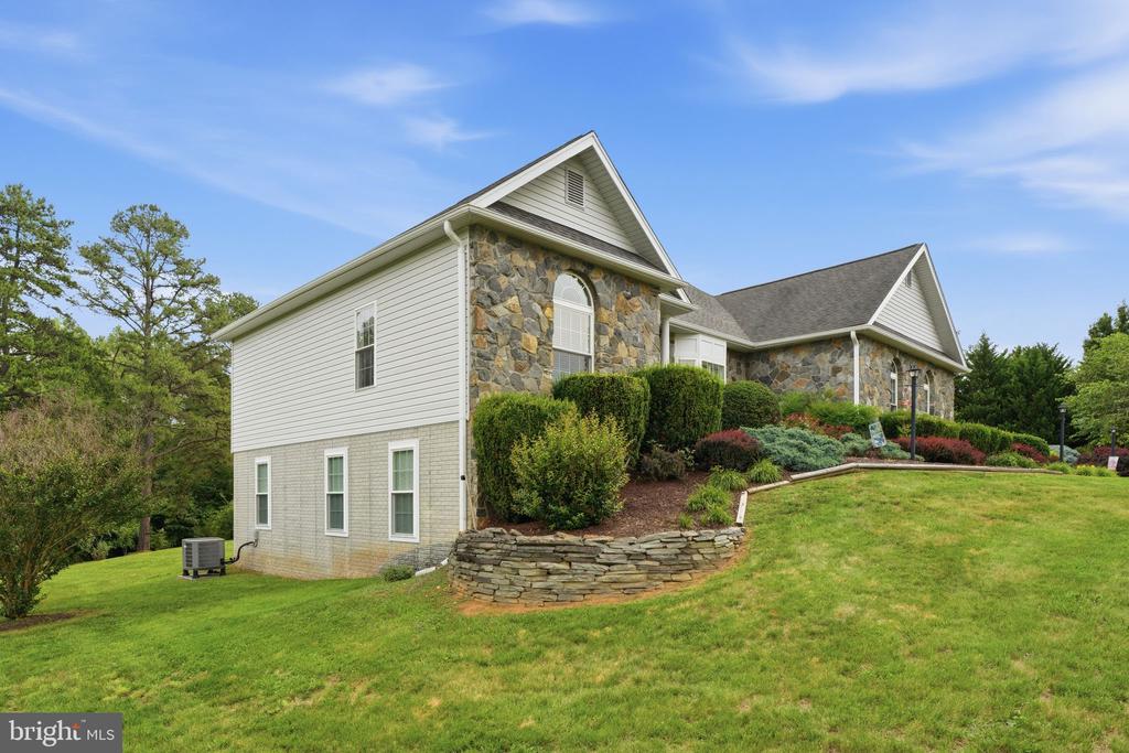 16082 LILY HILL WAY, CULPEPER, Virginia 22701, 3 Bedrooms Bedrooms, ,2 BathroomsBathrooms,Residential,16082 LILY HILL WAY,VACU2014082 MLS # VACU2014082 16082 LILY HILL WAY, CULPEPER, Virginia 22701, 3 Bedrooms Bedrooms, ,2 BathroomsBathrooms,Residential,16082 LILY HILL WAY,VACU2014082 MLS # VACU2014082