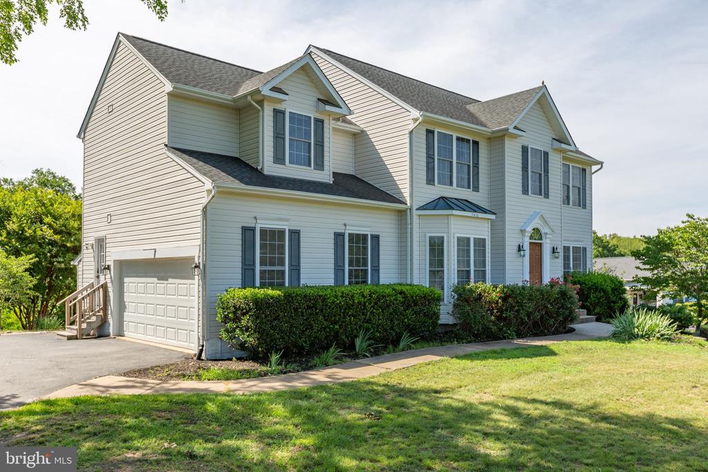 7410 NI RIVER LNDG, FREDERICKSBURG, Virginia 22407, 5 Bedrooms Bedrooms, ,4 BathroomsBathrooms,Residential,7410 NI RIVER LNDG,VASP2042732 MLS # VASP2042732 7410 NI RIVER LNDG, FREDERICKSBURG, Virginia 22407, 5 Bedrooms Bedrooms, ,4 BathroomsBathrooms,Residential,7410 NI RIVER LNDG,VASP2042732 MLS # VASP2042732