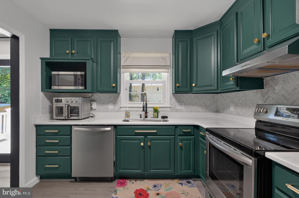 11821 RUTHERFORD DR, FREDERICKSBURG, Virginia 22407, 4 Bedrooms Bedrooms, ,2 BathroomsBathrooms,Residential,11821 RUTHERFORD DR,VASP2042638 MLS # VASP2042638 11821 RUTHERFORD DR, FREDERICKSBURG, Virginia 22407, 4 Bedrooms Bedrooms, ,2 BathroomsBathrooms,Residential,11821 RUTHERFORD DR,VASP2042638 MLS # VASP2042638