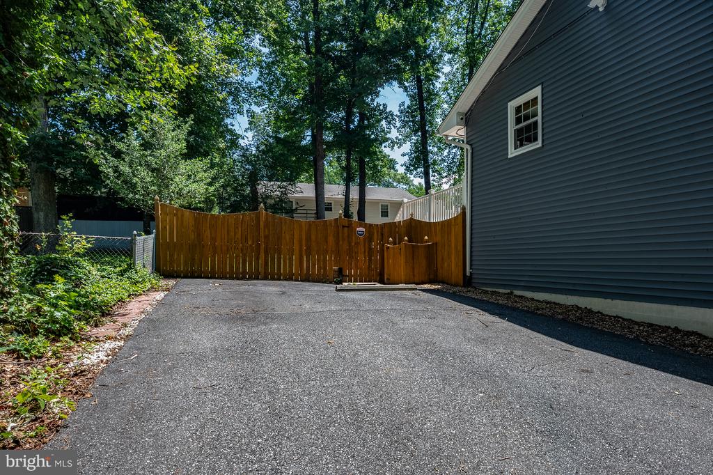 11821 RUTHERFORD DR, FREDERICKSBURG, Virginia 22407, 4 Bedrooms Bedrooms, ,2 BathroomsBathrooms,Residential,11821 RUTHERFORD DR,VASP2042638 MLS # VASP2042638 11821 RUTHERFORD DR, FREDERICKSBURG, Virginia 22407, 4 Bedrooms Bedrooms, ,2 BathroomsBathrooms,Residential,11821 RUTHERFORD DR,VASP2042638 MLS # VASP2042638