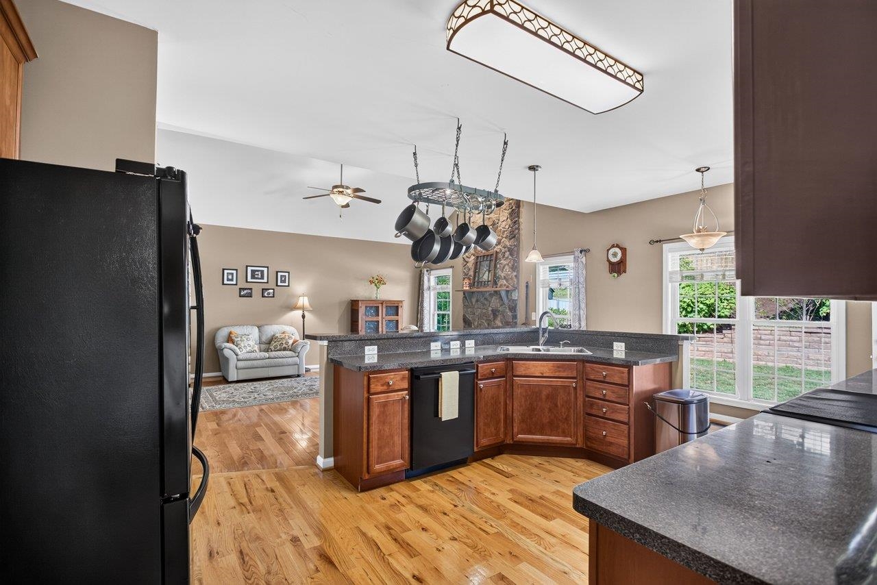 120 DAVID CIR, PENN LAIRD, Virginia 22846, 3 Bedrooms Bedrooms, ,2 BathroomsBathrooms,Residential,120 DAVID CIR,678595 MLS # 678595 120 DAVID CIR, PENN LAIRD, Virginia 22846, 3 Bedrooms Bedrooms, ,2 BathroomsBathrooms,Residential,120 DAVID CIR,678595 MLS # 678595