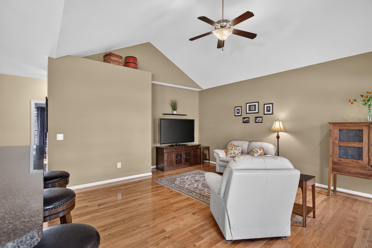 120 DAVID CIR, PENN LAIRD, Virginia 22846, 3 Bedrooms Bedrooms, ,2 BathroomsBathrooms,Residential,120 DAVID CIR,678595 MLS # 678595 120 DAVID CIR, PENN LAIRD, Virginia 22846, 3 Bedrooms Bedrooms, ,2 BathroomsBathrooms,Residential,120 DAVID CIR,678595 MLS # 678595