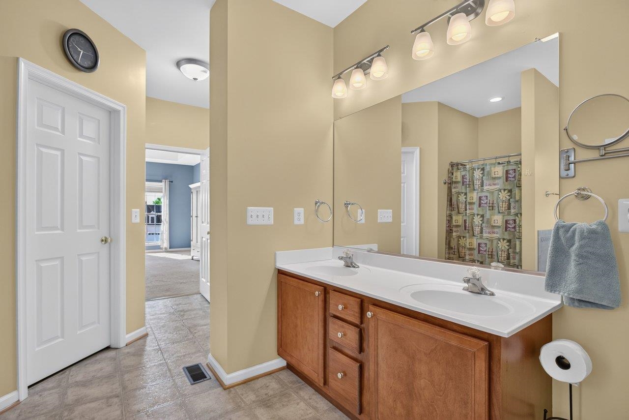 120 DAVID CIR, PENN LAIRD, Virginia 22846, 3 Bedrooms Bedrooms, ,2 BathroomsBathrooms,Residential,120 DAVID CIR,678595 MLS # 678595 120 DAVID CIR, PENN LAIRD, Virginia 22846, 3 Bedrooms Bedrooms, ,2 BathroomsBathrooms,Residential,120 DAVID CIR,678595 MLS # 678595