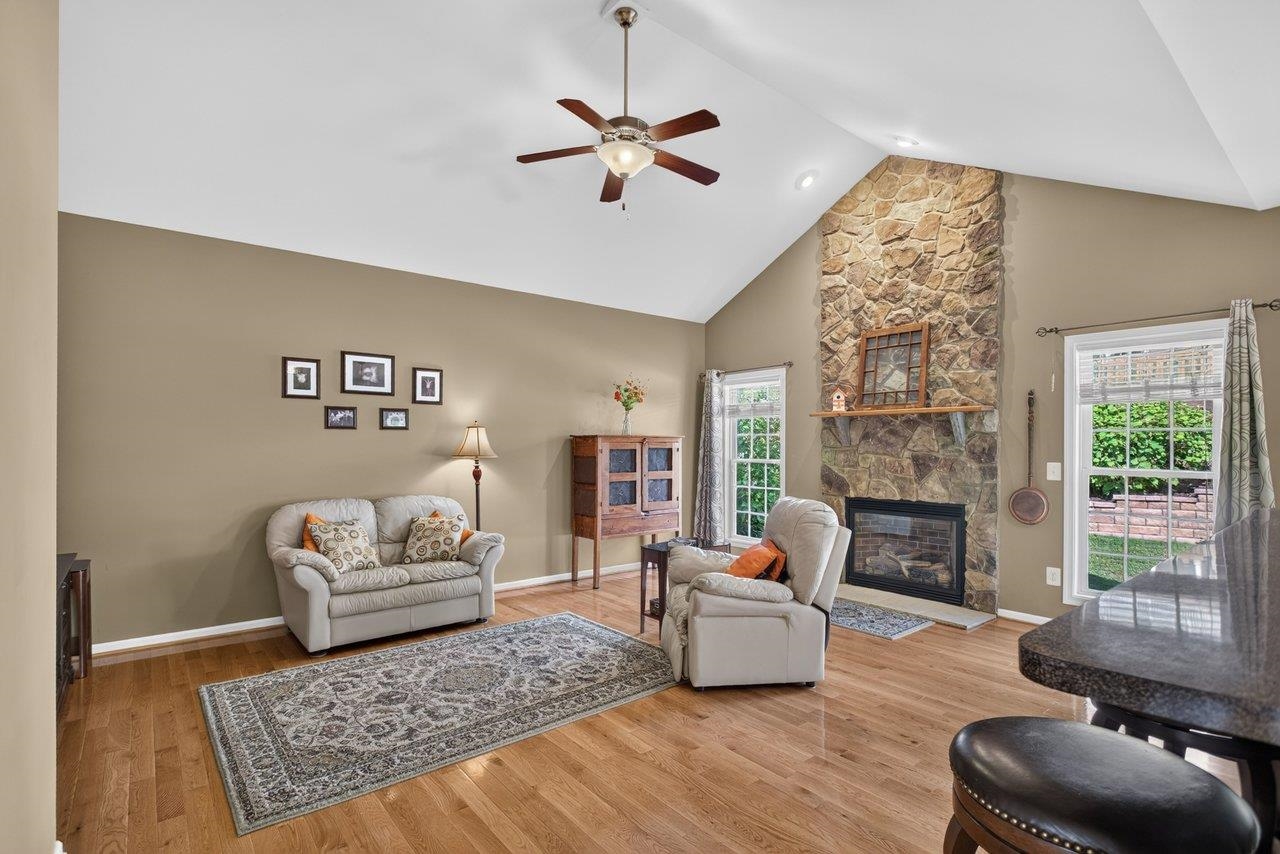 120 DAVID CIR, PENN LAIRD, Virginia 22846, 3 Bedrooms Bedrooms, ,2 BathroomsBathrooms,Residential,120 DAVID CIR,678595 MLS # 678595 120 DAVID CIR, PENN LAIRD, Virginia 22846, 3 Bedrooms Bedrooms, ,2 BathroomsBathrooms,Residential,120 DAVID CIR,678595 MLS # 678595