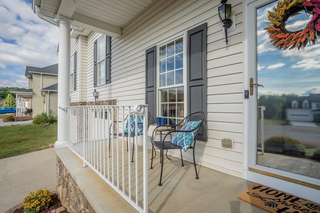 120 DAVID CIR, PENN LAIRD, Virginia 22846, 3 Bedrooms Bedrooms, ,2 BathroomsBathrooms,Residential,120 DAVID CIR,678595 MLS # 678595 120 DAVID CIR, PENN LAIRD, Virginia 22846, 3 Bedrooms Bedrooms, ,2 BathroomsBathrooms,Residential,120 DAVID CIR,678595 MLS # 678595