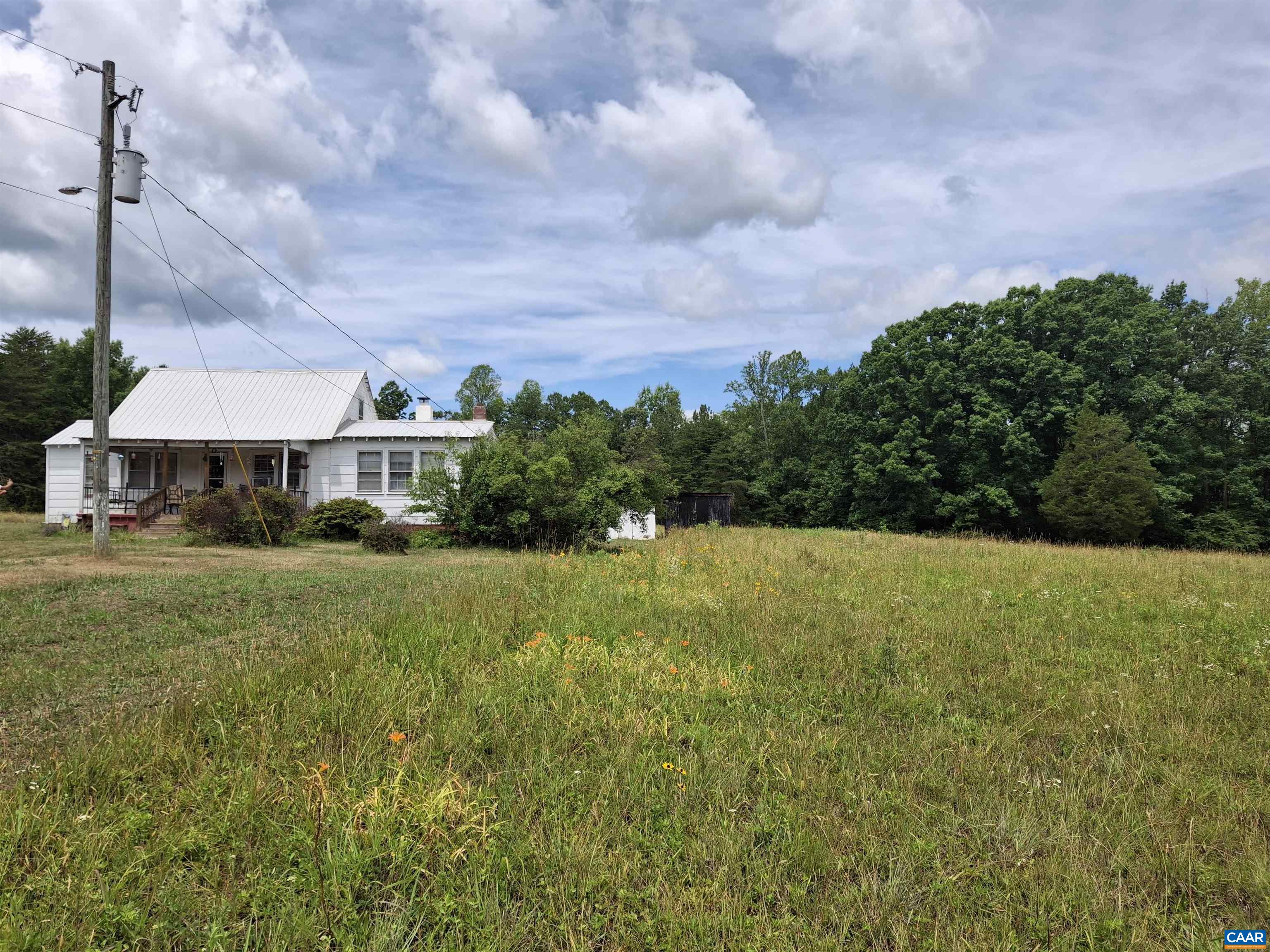 13917 S CONSTITUTION RTE, SCOTTSVILLE, Virginia 24590, 3 Bedrooms Bedrooms, ,1 BathroomBathrooms,Residential,13917 S CONSTITUTION RTE,678669 MLS # 678669 13917 S CONSTITUTION RTE, SCOTTSVILLE, Virginia 24590, 3 Bedrooms Bedrooms, ,1 BathroomBathrooms,Residential,13917 S CONSTITUTION RTE,678669 MLS # 678669