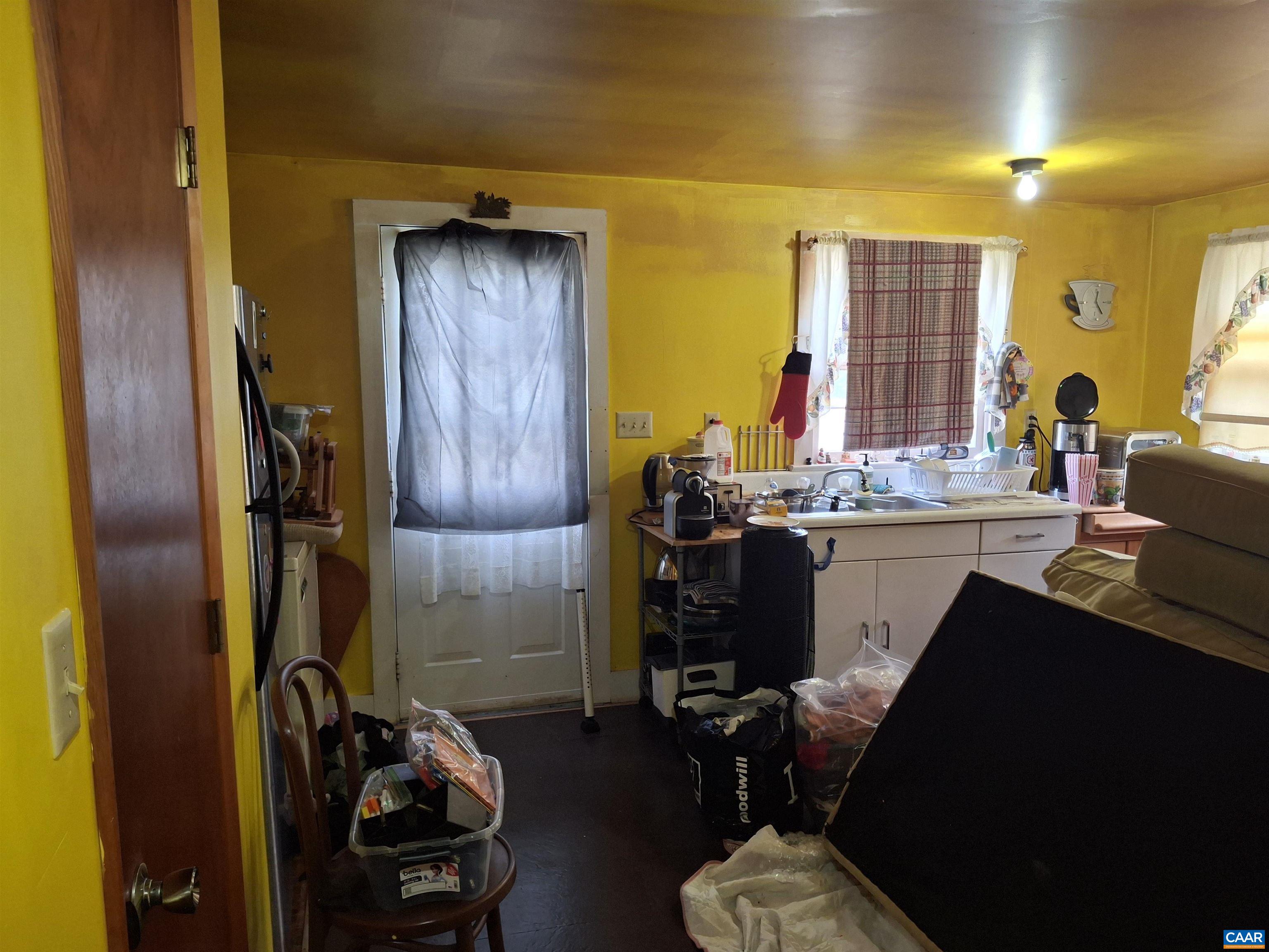 13917 S CONSTITUTION RTE, SCOTTSVILLE, Virginia 24590, 3 Bedrooms Bedrooms, ,1 BathroomBathrooms,Residential,13917 S CONSTITUTION RTE,678669 MLS # 678669 13917 S CONSTITUTION RTE, SCOTTSVILLE, Virginia 24590, 3 Bedrooms Bedrooms, ,1 BathroomBathrooms,Residential,13917 S CONSTITUTION RTE,678669 MLS # 678669