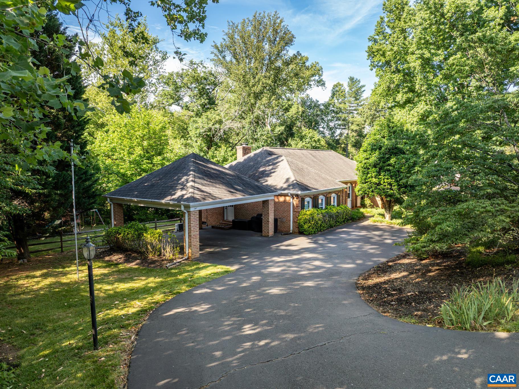 122 BOLLINGBROOK DR, CHARLOTTESVILLE, Virginia 22911, 5 Bedrooms Bedrooms, ,3 BathroomsBathrooms,Residential,122 BOLLINGBROOK DR,678671 MLS # 678671