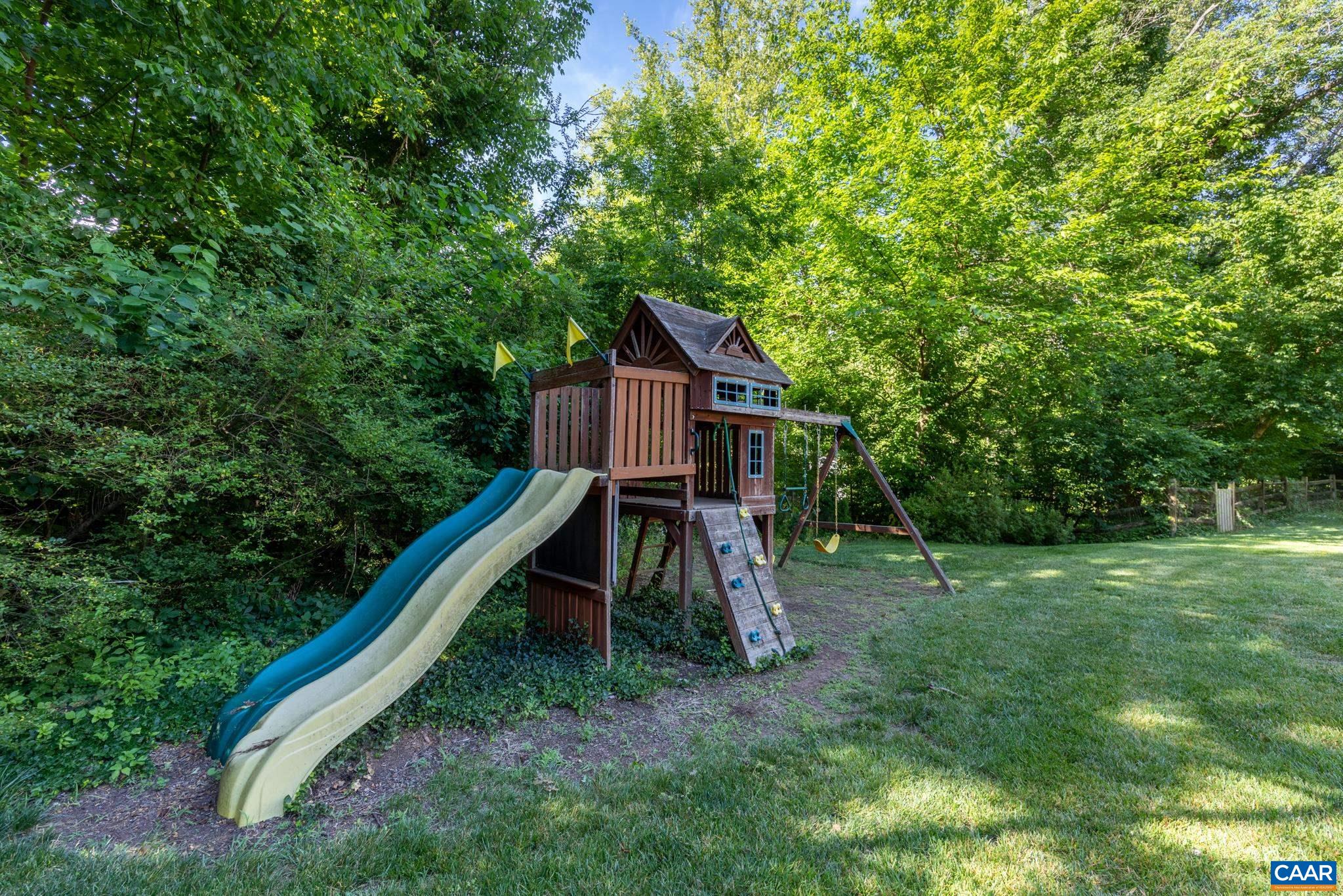 122 BOLLINGBROOK DR, CHARLOTTESVILLE, Virginia 22911, 5 Bedrooms Bedrooms, ,3 BathroomsBathrooms,Residential,122 BOLLINGBROOK DR,678671 MLS # 678671